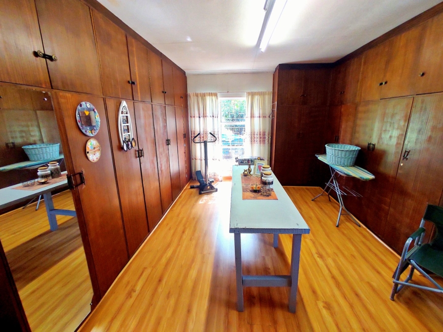 5 Bedroom Property for Sale in Sasolburg Ext 4 Free State